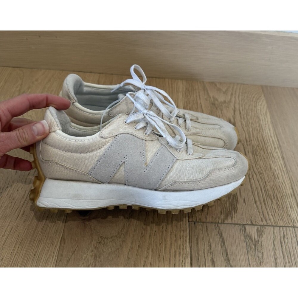 New Balance 327 Women’s 7.5 Beige Lace Up Sneakers Shoes Tie Casual Runners